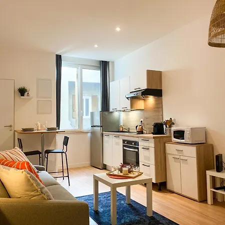 Cosy Eglise Notre-dame-des-calades Apartment *