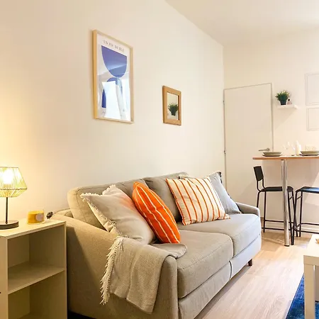 Cosy Eglise Notre-dame-des-calades Apartment